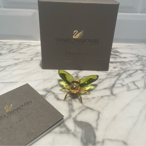 Swarovski Paradise Akima Olive/Topaz Medium Fly 250471 - Picture 1 of 5